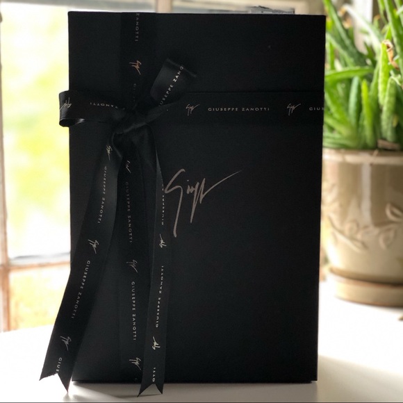 Meet your Posher, Anna - Picture 4 of 7